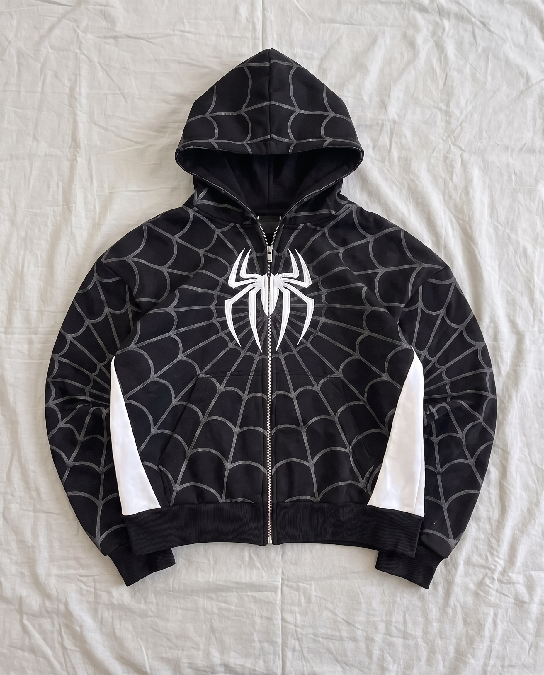 Sweat à Capuche Zippé - Toile d’Araignée
